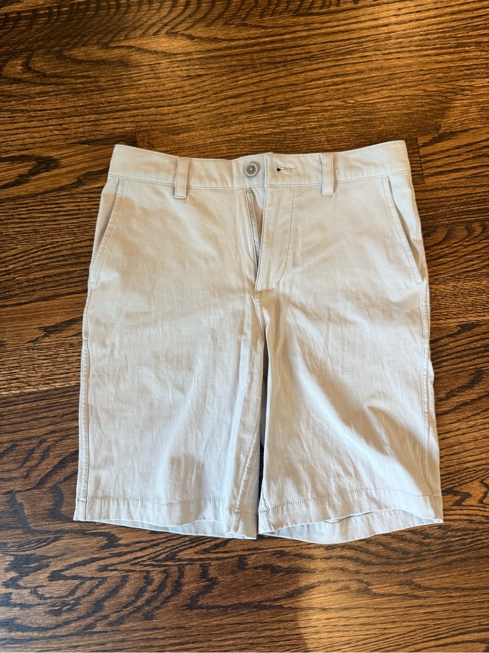 Southern Tide Boys Size 12 Performance Chino Shorts - Stone Gray / Khaki